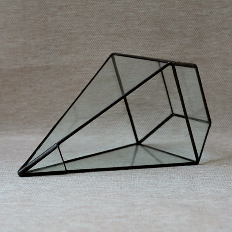 geometric pyramid glass terrarium on its side 800x800