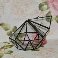 opened empty diamond shaped glass terrarium 800x800